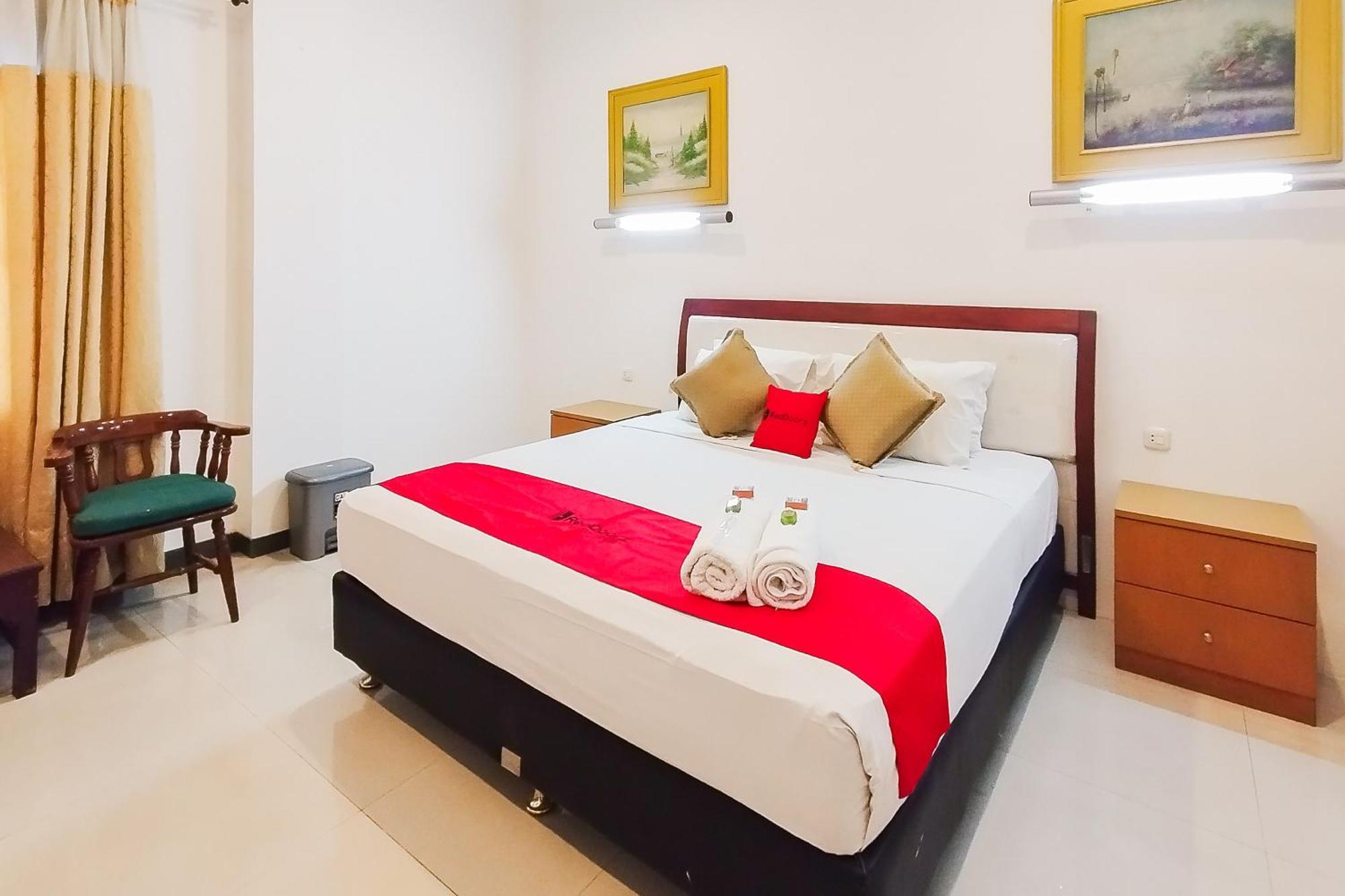 ホテル Reddoorz Near Focal Point Medan Sunggal エクステリア 写真